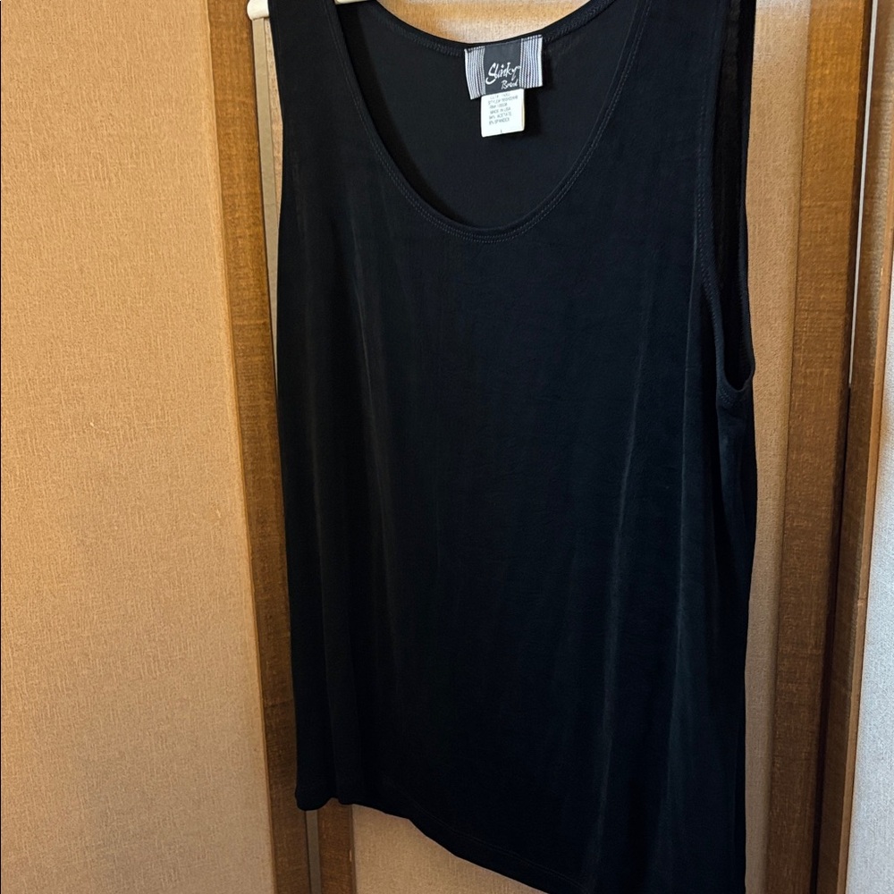 FINAL MARKDOWN Slinky brand Classic Black Tank Top large